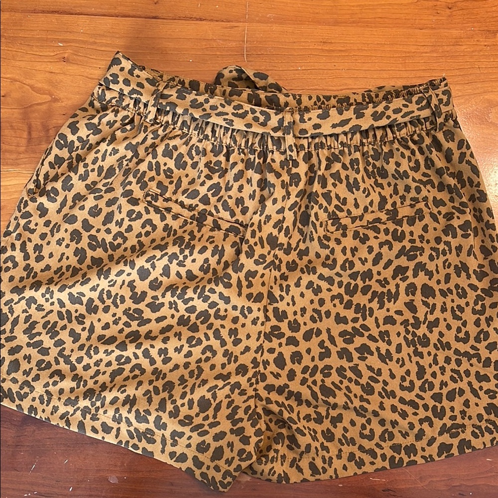 NWOT A New Day High Waist Brown and Black Shorts - Picture 3 of 3